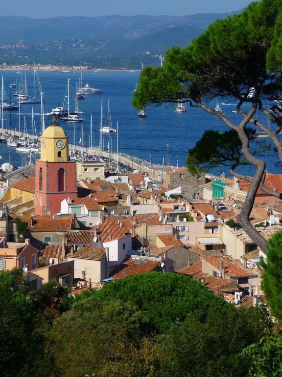 Vic'S Land Holidays Grimaud Eksteriør bilde