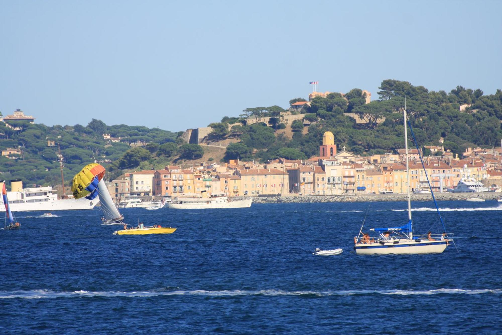 Vic'S Land Holidays Grimaud Eksteriør bilde