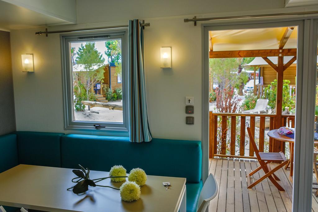 Vic'S Land Holidays Grimaud Eksteriør bilde